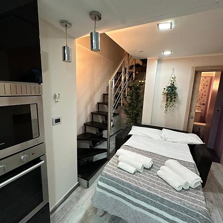 Fox Holiday Home In The Port Nápoles Exterior foto
